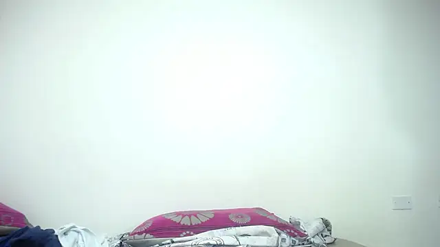 CrushOnMe  online show from 28, 6, 2026