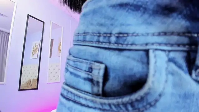 sarah cruzz  online show from 10, 12, 2024