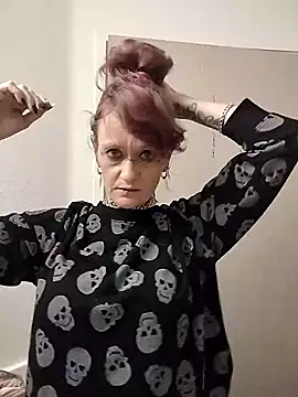 renegade vyxxen online show from 5, 3, 2025