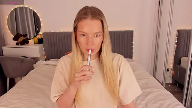 CassieRayss online show from 5, 7, 2026