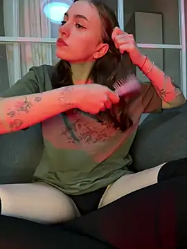 hotAssHell  online show from 8, 2, 2025