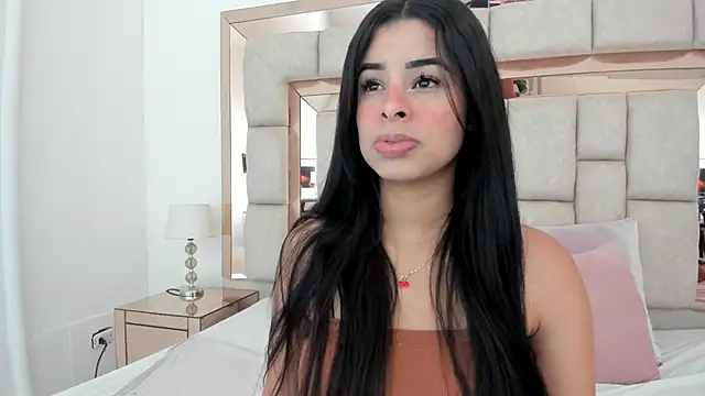 emma castilloo online show from 29, 12, 2024