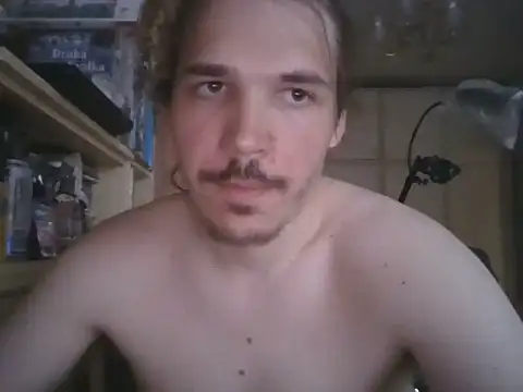 Snapshot of Davideksexy chatting on 3, 8, 2026 Davideksexy online show from 3, 8, 2026