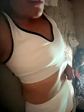 Snapshot of loiracps chatting on 16, 9, 2025 loiracps online show from 16, 9, 2025