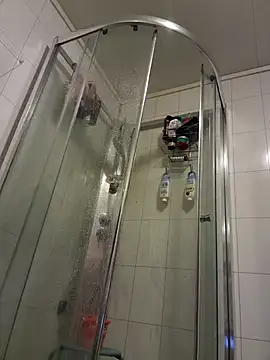 Snapshot of Machoviking1 chatting on 17, 9, 2025 Machoviking1 online show from 17, 9, 2025