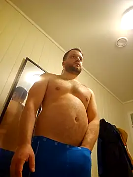 Snapshot of Machoviking1 chatting on 6, 11, 2025 Machoviking1 online show from 6, 11, 2025