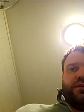 Snapshot of Machoviking1 chatting on 1, 12, 2025 Machoviking1 online show from 1, 12, 2025