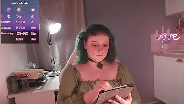 Snapshot of Horny_Spell chatting on 17, 11, 2025 Horny Spell online show from 17, 11, 2025