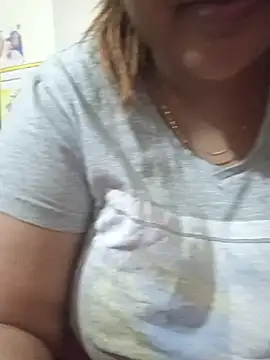 Snapshot of _Redwine_ chatting on 26, 1, 2025 Redwine online show from 26, 1, 2025