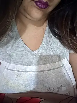 Snapshot of _Redwine_ chatting on 24, 2, 2025 Redwine online show from 24, 2, 2025