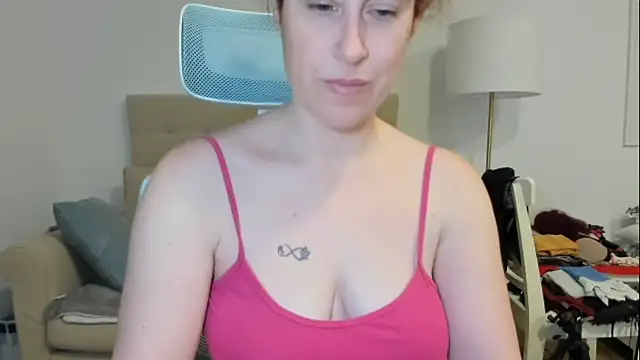 emmita69  online show from 10, 3, 2026