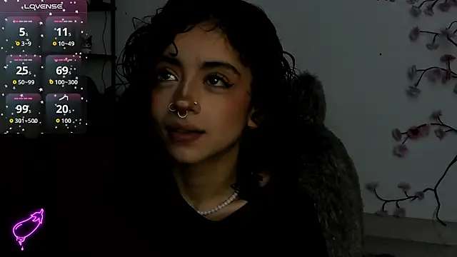 Snapshot of sami_monroe chatting on 4, 3, 2026 sami monroe online show from 4, 3, 2026