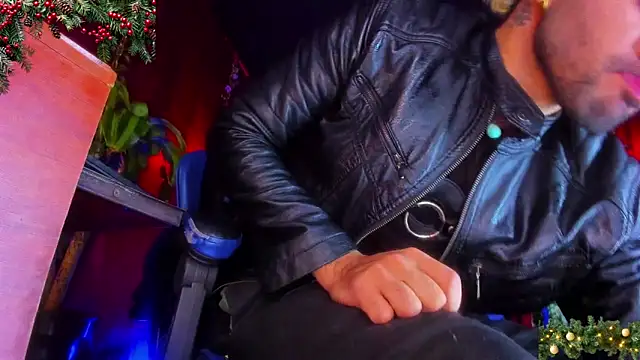 LatinMilk  online show from 29, 11, 2025