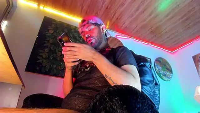 LatinMilk  online show from 21, 7, 2026