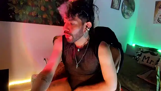 LatinMilk  online show from 28, 7, 2026