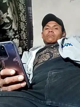 Snapshot of Moreno1813 chatting on 16, 3, 2025 Moreno1813 online show from 16, 3, 2025