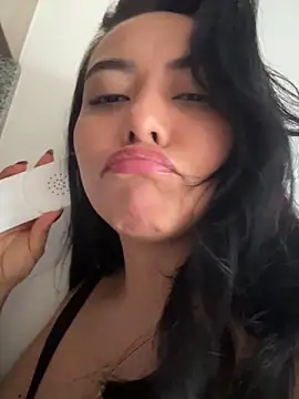 PetitLumiere online show from 17, 2, 2025