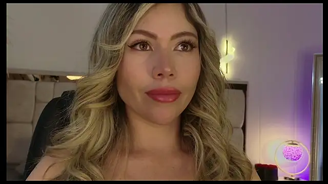 Snapshot of Ammy_Castro chatting on 18, 6, 2026 Ammy Castro online show from 18, 6, 2026