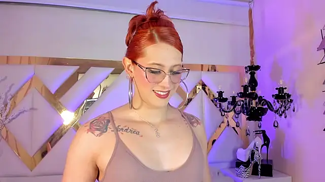 Juliana Saenzz online show from 25, 2, 2025