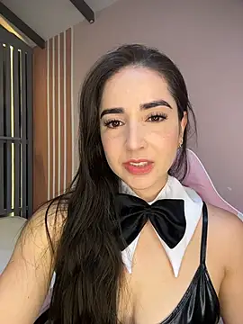 Victoria-And1 online show from 6, 5, 2026