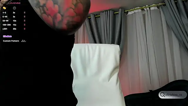 kira moon   online show from 30, 10, 2025