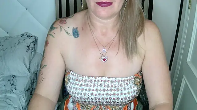 xxNoeliaxx online show from 6, 8, 2026
