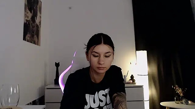 Simply the best online show from 4, 2, 2025