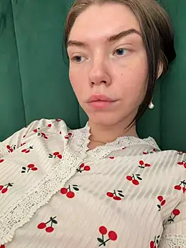 Lisaaa Alisa online show from 3, 5, 2026