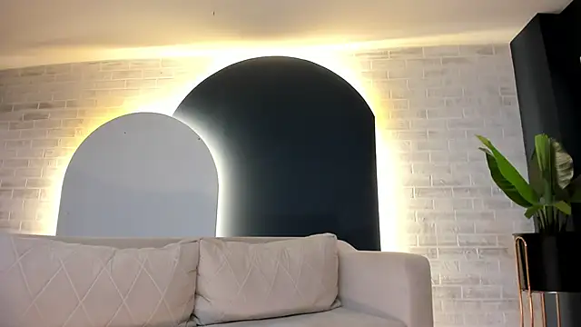 Snapshot of DominiqueVega chatting on 19, 1, 2025 DominiqueVega online show from 19, 1, 2025