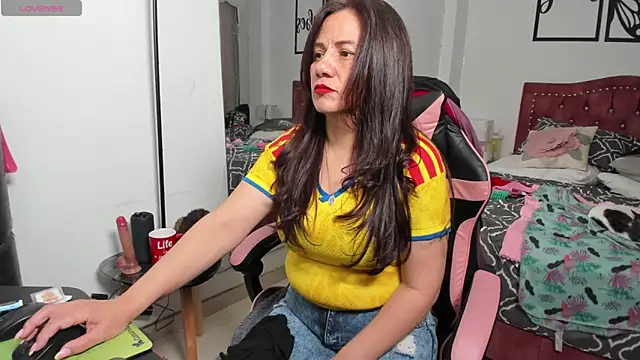 Marie Mature online show from 3, 7, 2026
