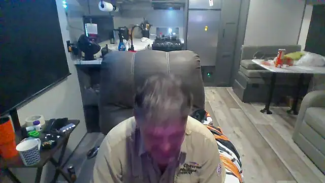 lateniter online show from 9, 9, 2025