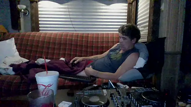 lateniter online show from 29, 11, 2025