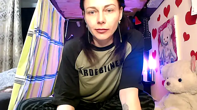 HarleyQuinn 69 online show from 3, 3, 2025