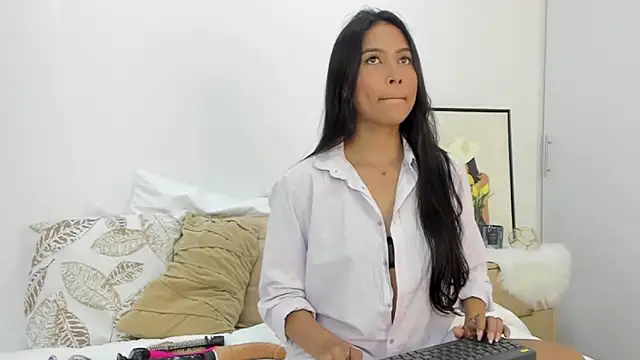 Snapshot of rouse_4 chatting on 28, 2, 2025 rouse 4 online show from 28, 2, 2025