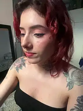 LiliJones  online show from 7, 2, 2025