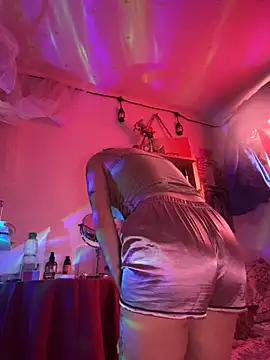 LiliJones  online show from 24, 9, 2025