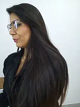 Luna Dumont online show from 14, 5, 2026