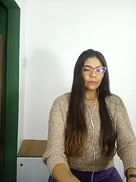 Luna Dumont online show from 16, 7, 2026