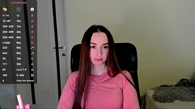 Kimmberr online show from 27, 10, 2025