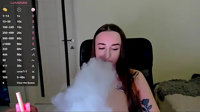 Kimmberr online show from 17, 12, 2025