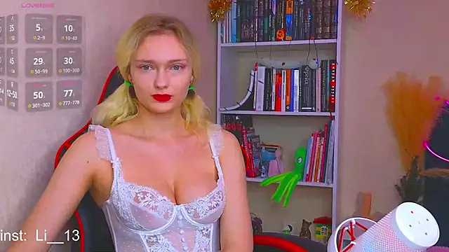 Angelina  1 online show from 25, 12, 2024