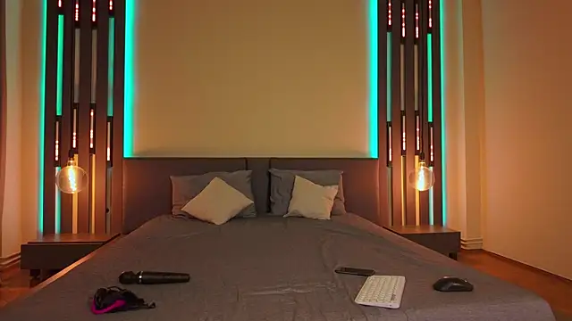 ShySara online show from 5, 8, 2026