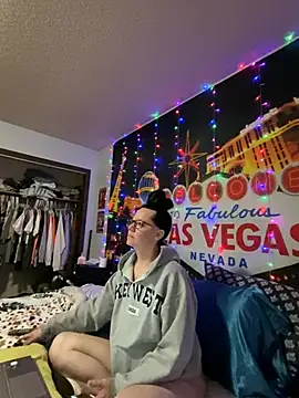 Snapshot of SidneyRaee chatting on 26, 12, 2024 SidneyRaee online show from 26, 12, 2024