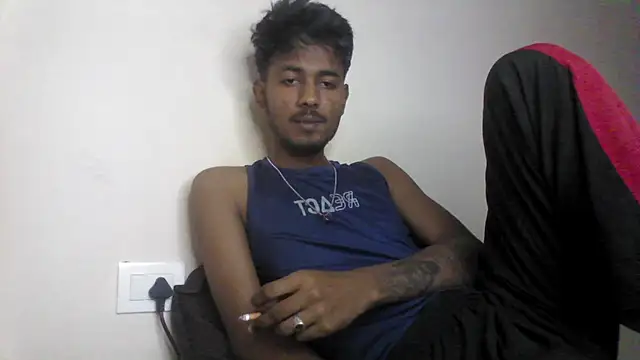 Snapshot of just_fucks chatting on 14, 10, 2025 just fucks online show from 14, 10, 2025