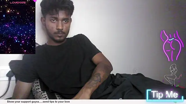 Snapshot of just_fucks chatting on 24, 10, 2025 just fucks online show from 24, 10, 2025