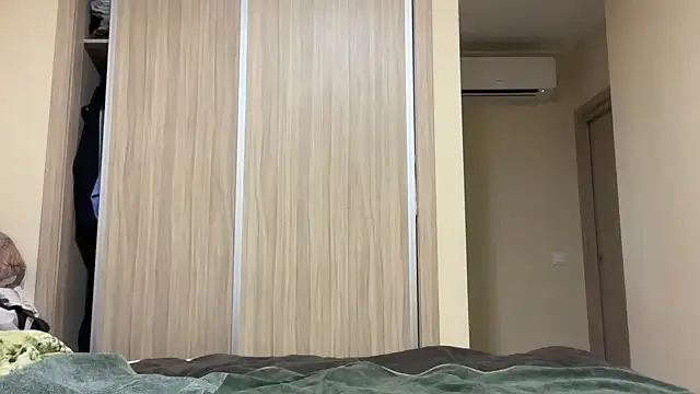 Snapshot of naughtyhollyxxxx chatting on 23, 10, 2025 naughtyhollyxxxx online show from 23, 10, 2025