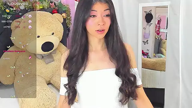 SophiaLiu online show from 7, 12, 2024