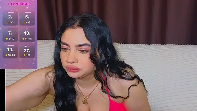 Snapshot of Nikki_Kardashian chatting on 15, 2, 2025 Nikki Kardashian online show from 15, 2, 2025