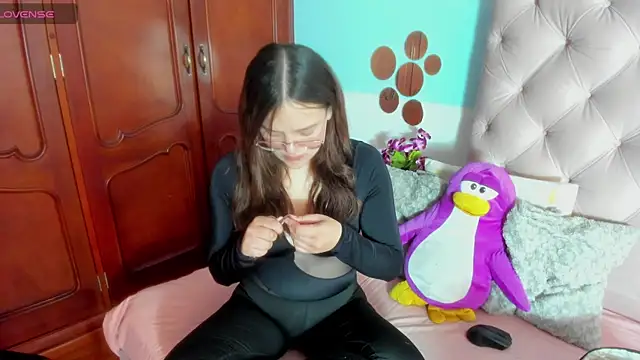  Sarahh 0 online show from 7, 3, 2025