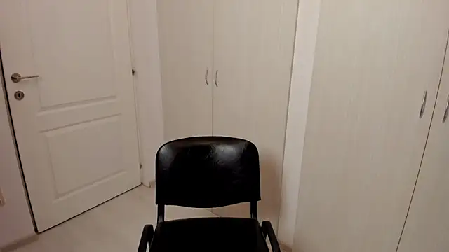 Sherrydon Xo online show from 5, 11, 2025